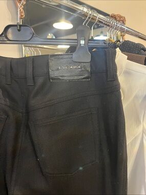 Escada Wool Tailored Pants Size 36